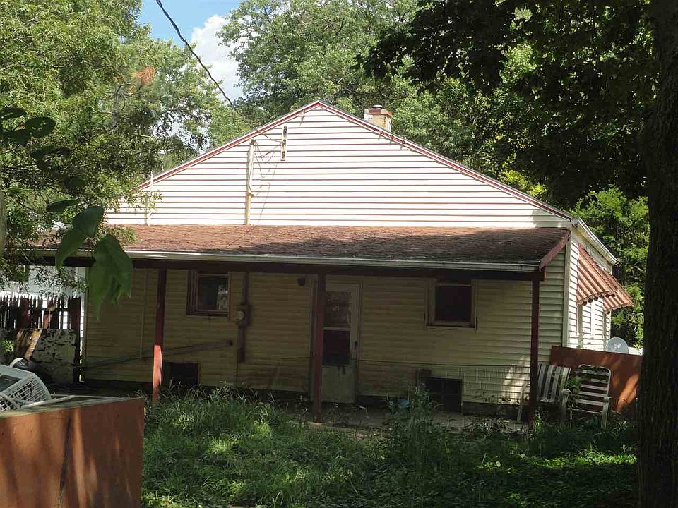 2nd image of 602 S Vine St