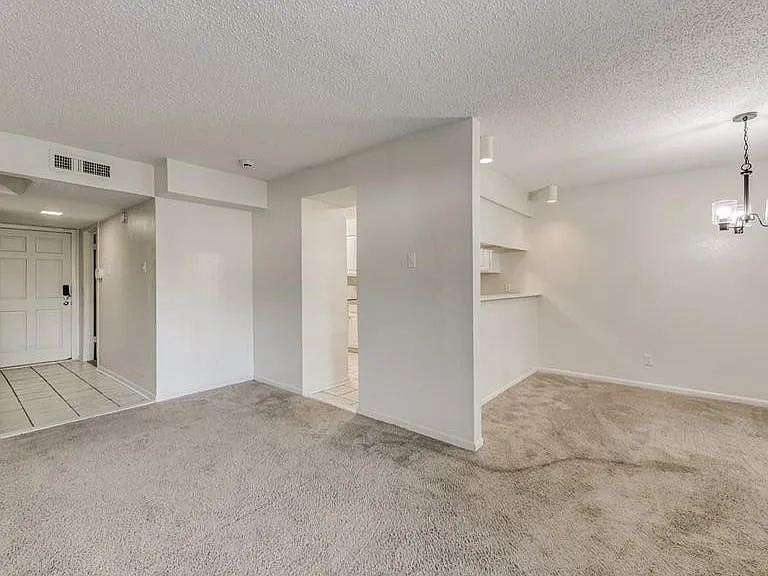 2023 Ct Pl — Photo 4