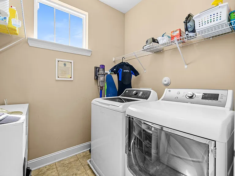 357 Belvedere Dr — Photo 38
