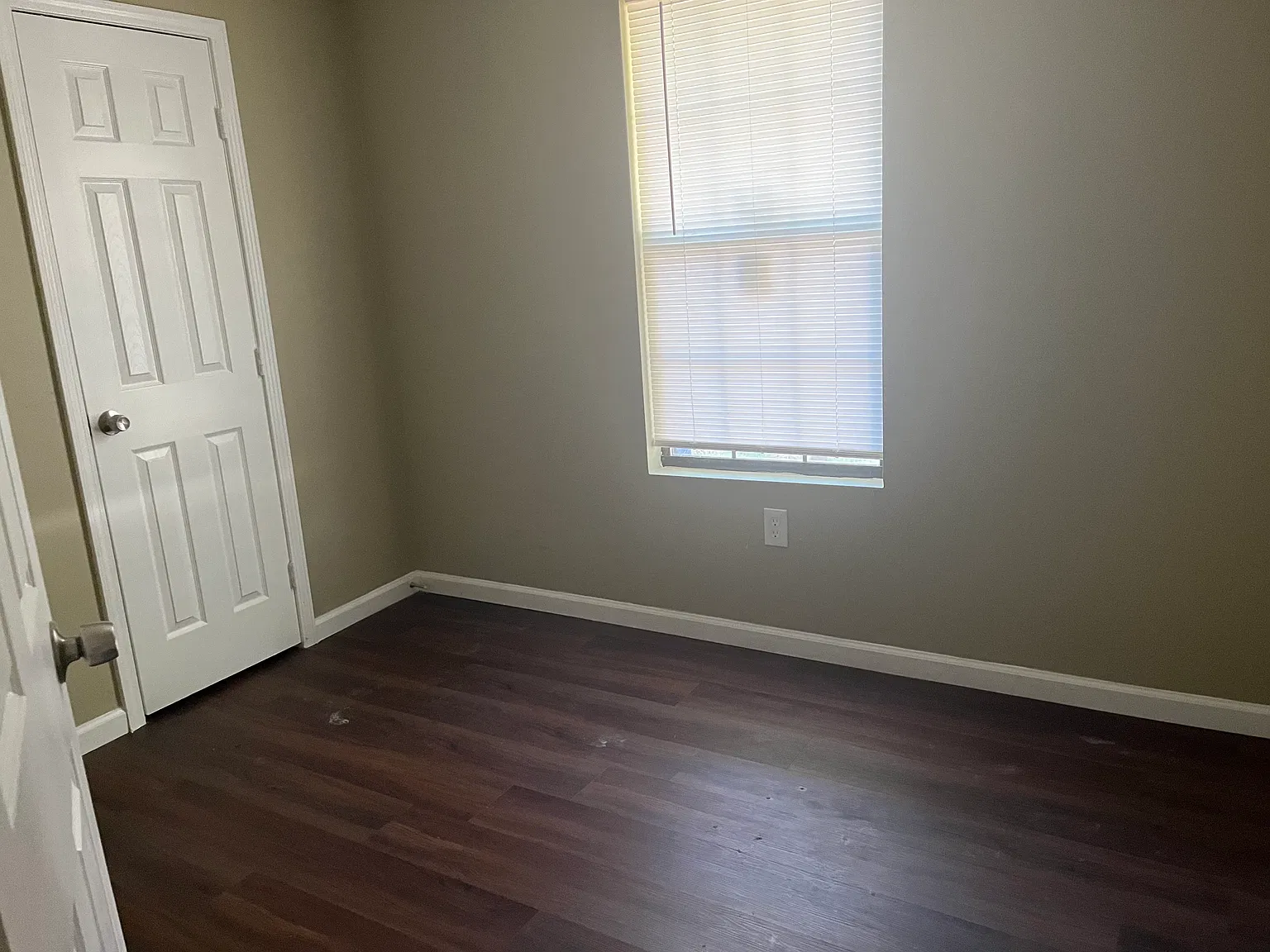 2 bed, 960 sqft, $1,000 — Photo 1