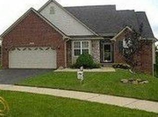 2625 Huntington Dr, Lake Orion, MI