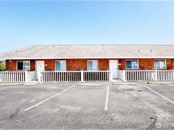 1515 Ocean Beach Blvd N, Long Beach, WA 98631