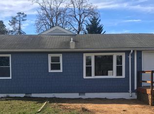 3306 Creek Ridge Rd, Greensboro, NC 27406