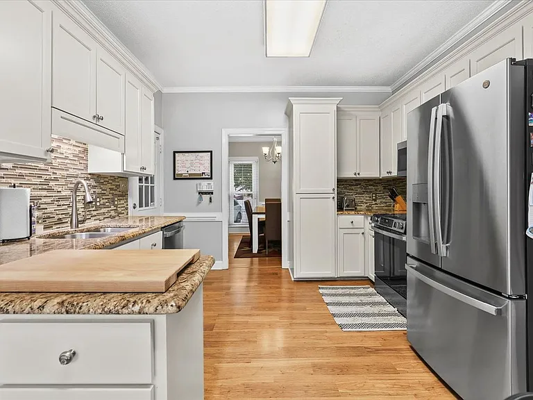 104 Tracy Pl — Photo 4