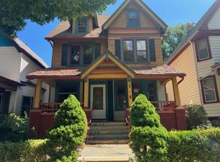 1228 N 32nd St, Milwaukee, WI 53208