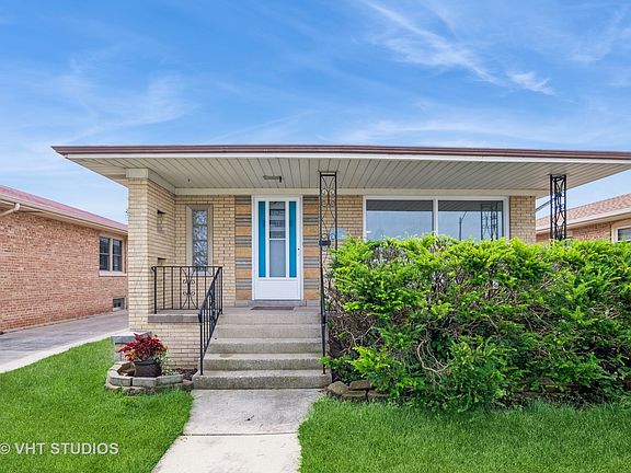 2nd image of 3109 W 100th Pl