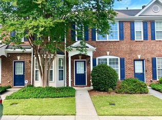 1463 Cove Creek Cir, Norcross, GA 30093