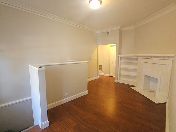 5th image of 5825 N Wayne Ave #1
