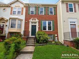 702 Dayspring Dr, Odenton, MD 21113