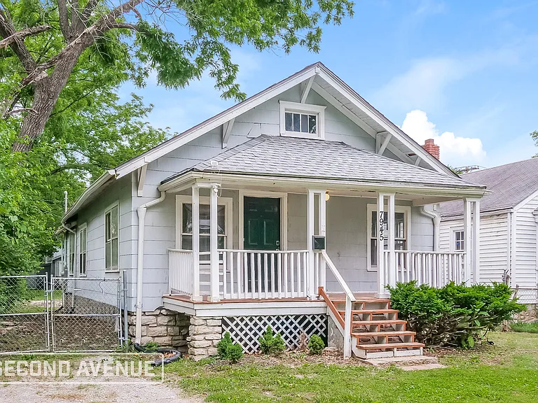 7945 Euclid Ave — Photo 21