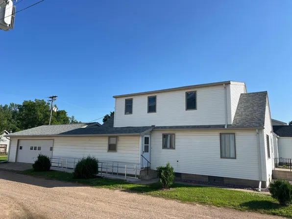 107 Cleveland Ave, Morgan, MN 56266
