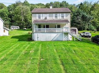 319 Gemmell Rd, Clune, PA 15727