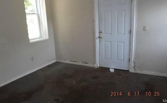 5th image of 3435 Louisiana Ave