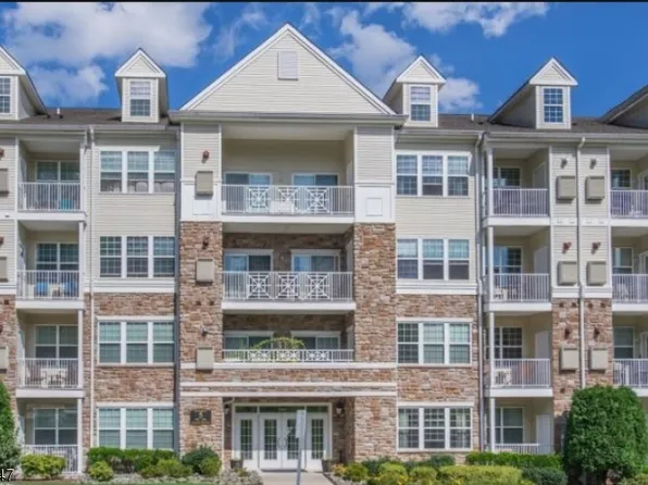 8401 Sanctuary Blvd #401, Riverdale Boro, NJ 07457