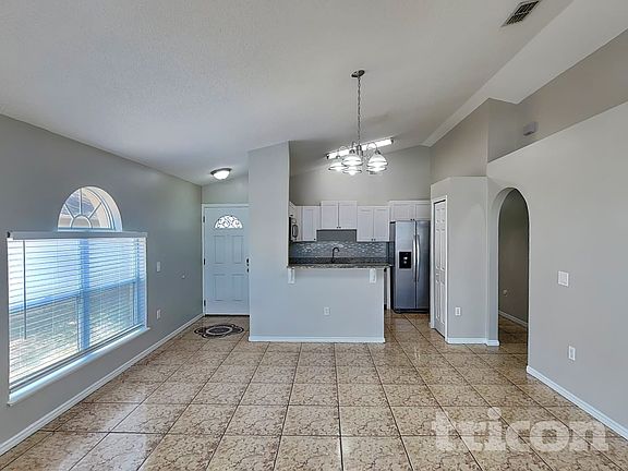 3rd image of 12617 Parkbury Dr