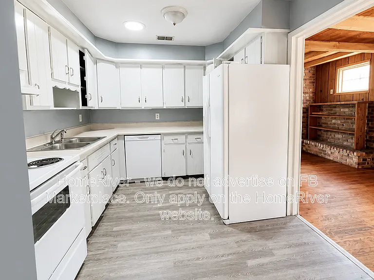 27136 Carefree Dr — Photo 5