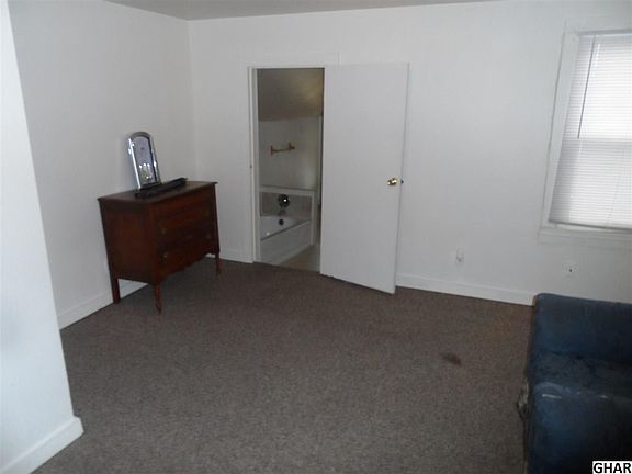 5th image of 1239 Bailey St