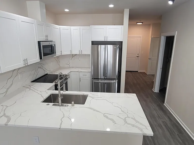 Main Place Apartments — Photo 14