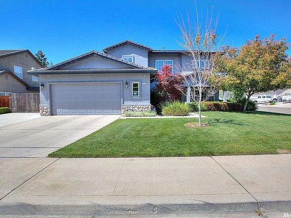 2nd image of 1118 Deitz Cir
