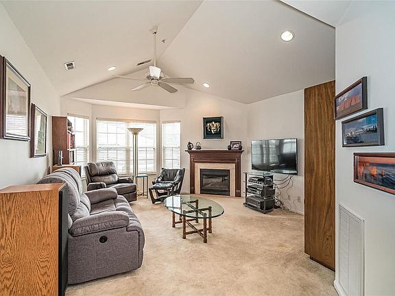 5th image of 1241 Woodland Point #L