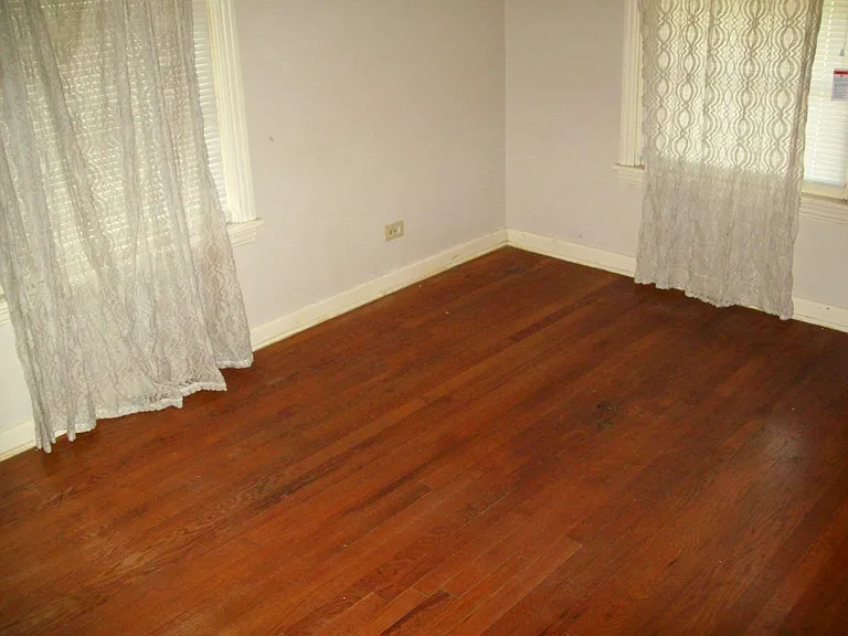 1105 Willow Springs Dr — Photo 15