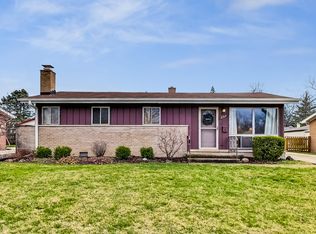257 E Normandy Dr, Addison, IL 60101