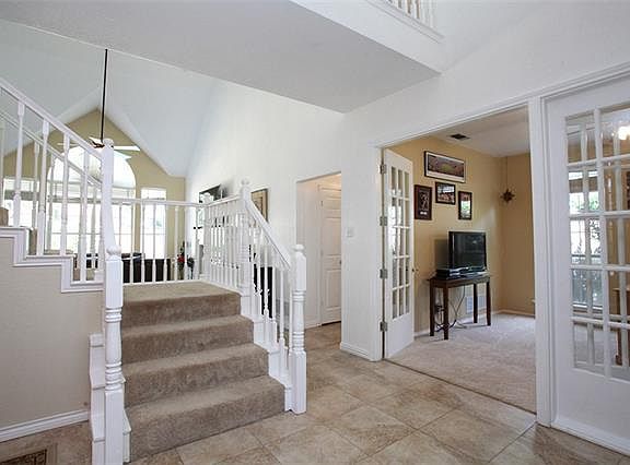 2nd image of 5424 Mill Run Dr
