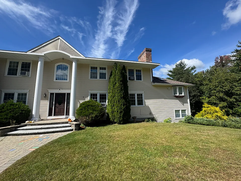 36 West St #A