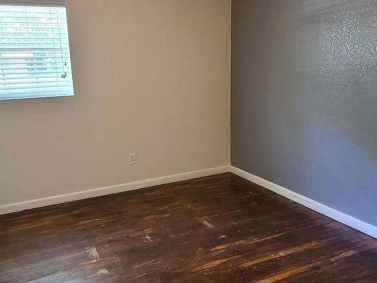 6666 Allyn Way — Photo 9