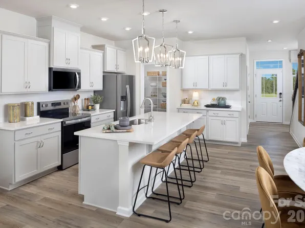 6015 Mallow Crossing Ln, Charlotte, NC 28213