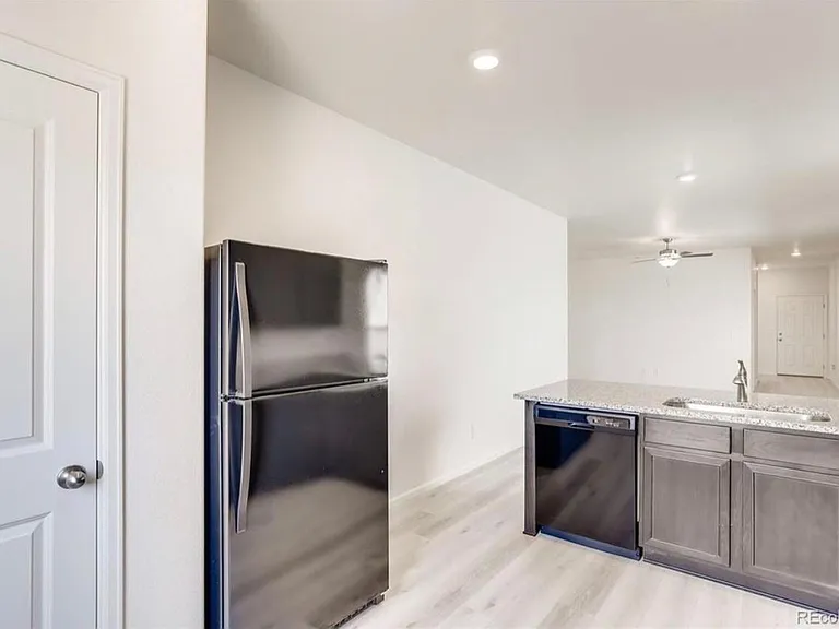 322 Maple St — Photo 10