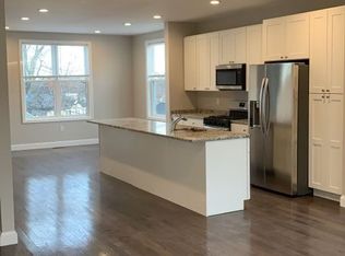 26 Clyde St, Providence, RI 02908