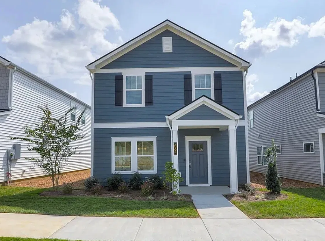 3 bed, 2.5 bath, 2064 sqft, $1,950 — Photo 1