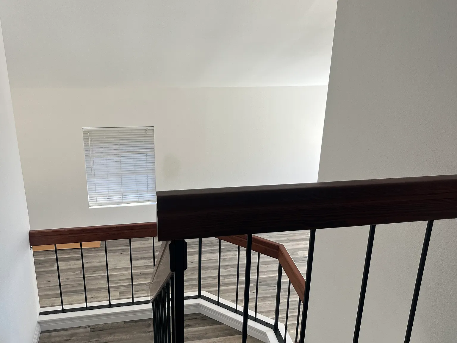 4 bed, 2.5 bath, 1960 sqft, $4,995 — Photo 3