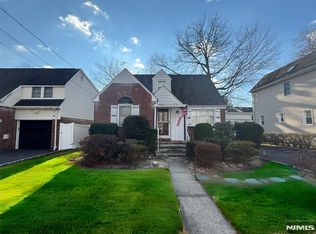26-02 Urban Pl, Fair Lawn, NJ 07410