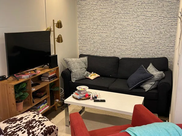 248 Tenth Avenue image 1 of 13