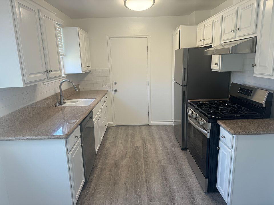 1st image of 436 Venice Way #438-2