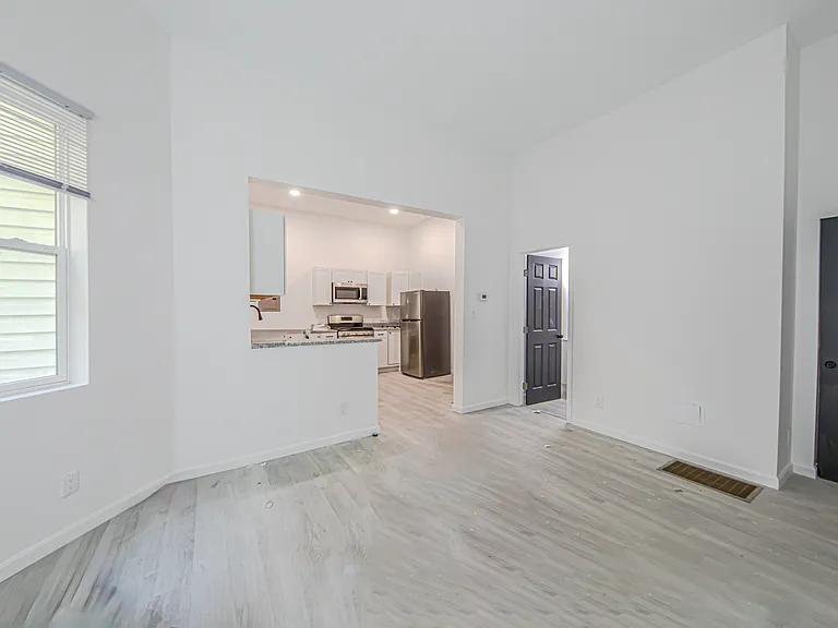 2620 May St #2 — Photo 10