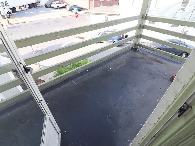 24 N Church St #2 — Photo 8