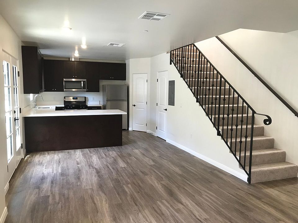 1st image of 920 Lowena Dr #22