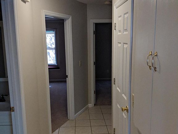 4th image of 2203 Dobbs Dr
