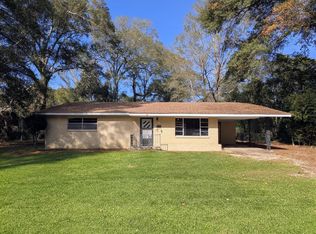 1019 Gill St, Columbia, MS 39429