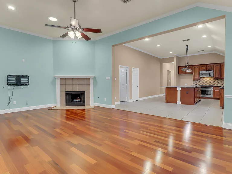 8505 Bayham Dr — Photo 6