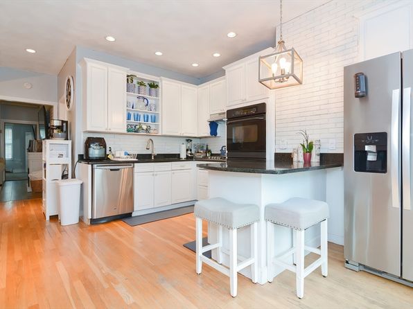 boston-massachusetts-59121008 picture