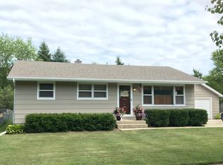 1713 Galilee Ave, Zion, IL 60099