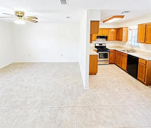 205 Omega St #A — Photo 3