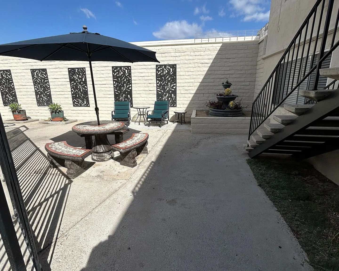 Lincoln Greens — Photo 1