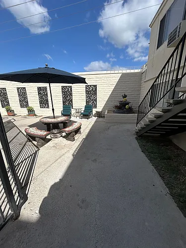 Lincoln Greens Photo 1
