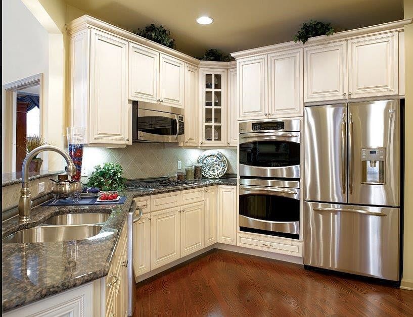 2nd image of 2667 Oxford Cir #50-ANN