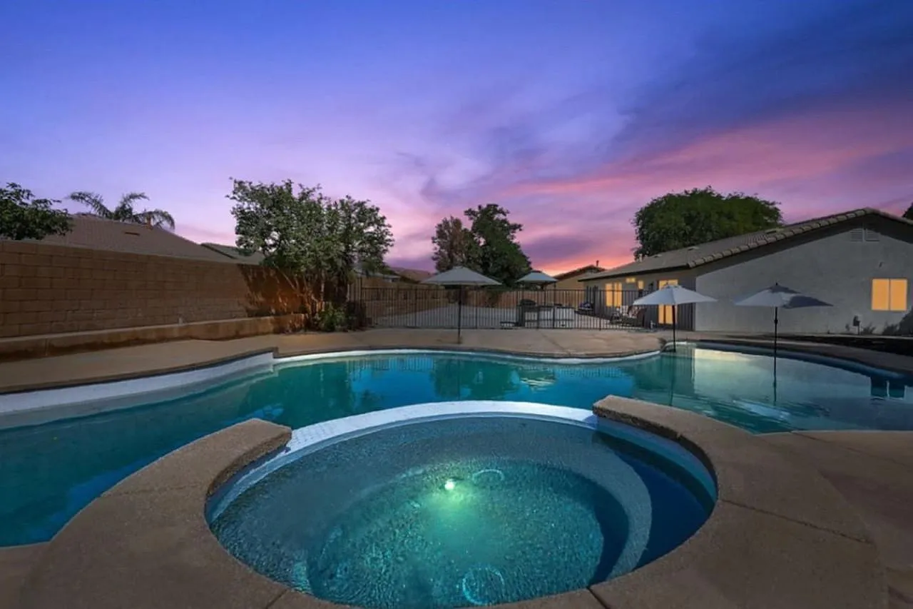 4 bed, 2125 sqft, $6,000 — Photo 2
